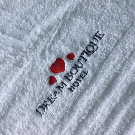 Dream Boutique ניקיטי
